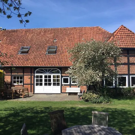 Suesses Fachwerkhaus Mit Grossem Garten شقة *