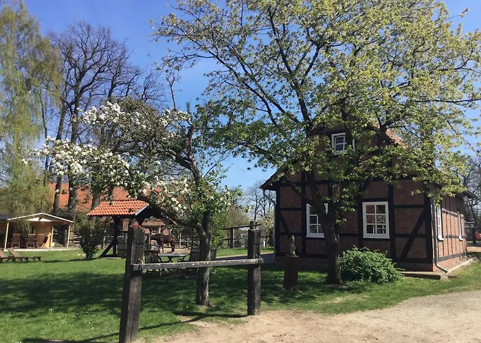 Suesses Fachwerkhaus Mit Grossem Garten شقة